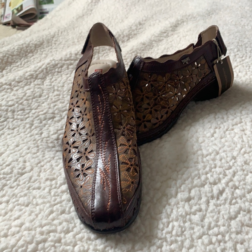 Brown leather Pikolinos shoes Price Dropped